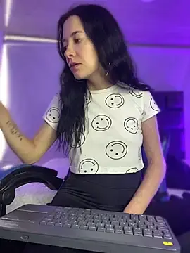 Stripchat Live Sex Cam of Isabella_21x