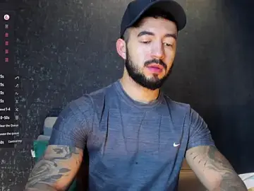 Stripchat Adult Webcam of MarkWalker__