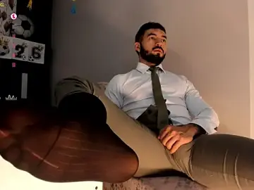Stripchat Live Sex Cam of MarkWalker__