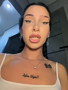 Stripchat Live Sex of XEye_Candy