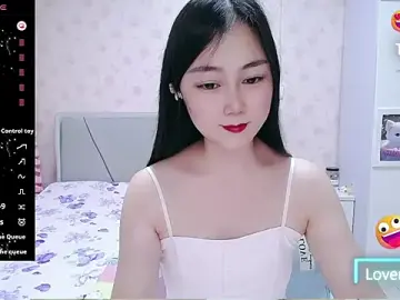 Stripchat Free Porn Cam of Elvira_baby