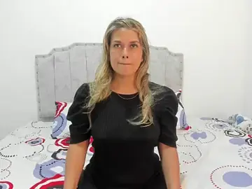 Stripchat Best live sex cam show of camila_borbon_