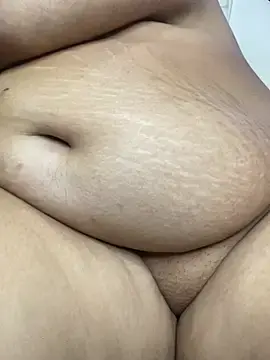 Stripchat Sex Cam of Rose_monroee