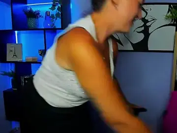 Stripchat Live Porn of FUN_AMI