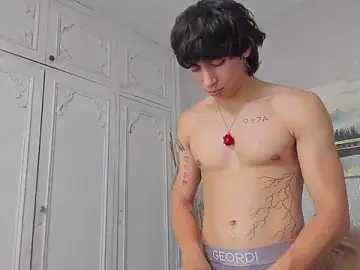 Stripchat Live Sex Cam of Tyler_durten