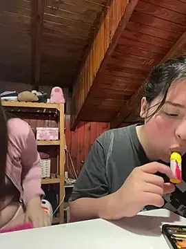Stripchat Sex Chat of millyalc0ck