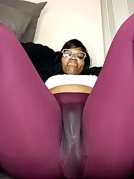Stripchat Best Webcam of ThaBundaa