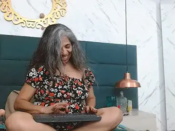 Stripchat Sex Cam of chanel_grant