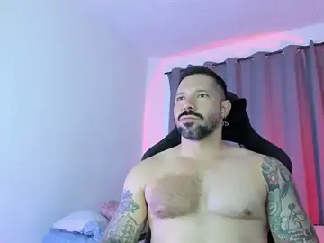 Stripchat Sex Cam of Pierre_Vidal