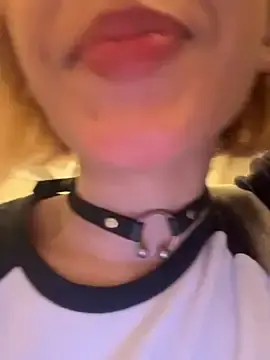 Stripchat Watch Live Sex Cams of SweetBunnyGF