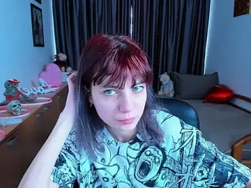 Stripchat Free Porn Cam of MiniLysii