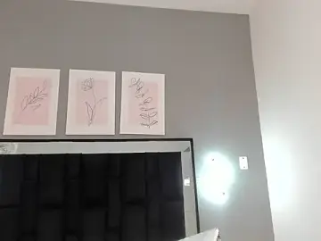 Stripchat Free Porn Cam of zoe_curvyy