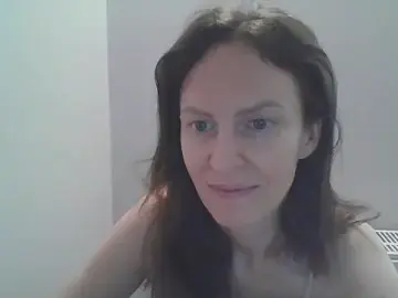 Stripchat Sex Cam of AnnaTight