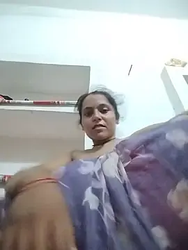 Stripchat Nude Webcam of Sonam_shinde