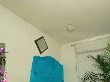 Stripchat Live Porn of Bigdickgirls_02