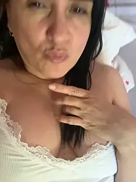 Stripchat Adult Webcams of TriumphLove