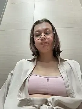 Stripchat Live Sex of RinaCat