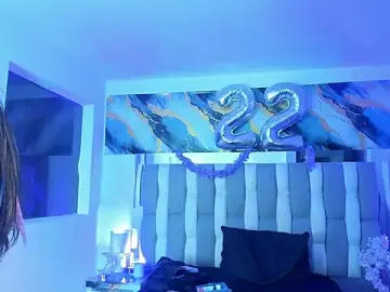 Stripchat Free Porn Cam of IsaDiiaz