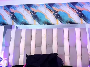 Stripchat Live Sex Cam of IsaDiiaz