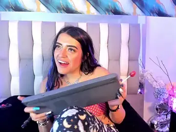 Stripchat Free Porn Cam of IsaDiiaz