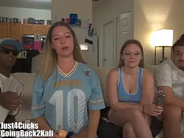 Stripchat Watch Live Sex Cams of boomboomr00m