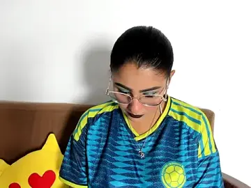 Stripchat Adult Webcam of TatyGomez_