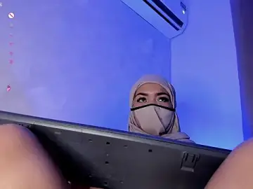 Stripchat Adult Webcams of thaira_aly