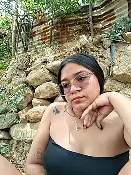 Stripchat Watch Live Sex Cams of -VICKKY