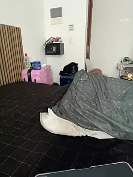 Stripchat Sex Cam of sweetbrunette22