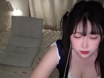 Stripchat Live Sex Cam of xinxinbabyisme