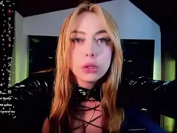 Stripchat Nude Webcam of tinker_exotic_1