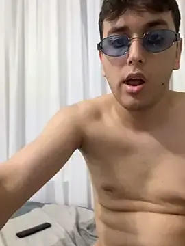 Stripchat Nude Webcam of imjustaboyy1