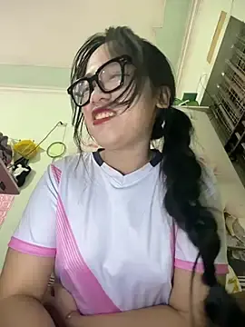 Stripchat Adult Webcams of Emmiuuuu03