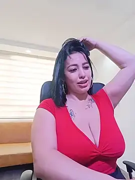 Stripchat Adult Webcam of Reginavolkova