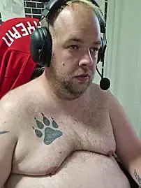 Stripchat Free Porn Cam of PupW0lfy