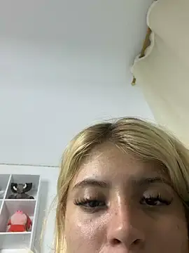 Stripchat Live Sex Cam of _Alicee_1