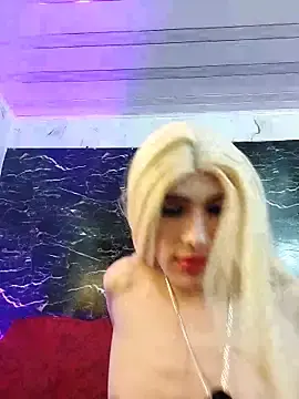 Stripchat Live Porn of crislingery_dolli