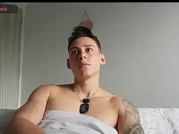 Stripchat Live Porn of Muscle_King_Cum