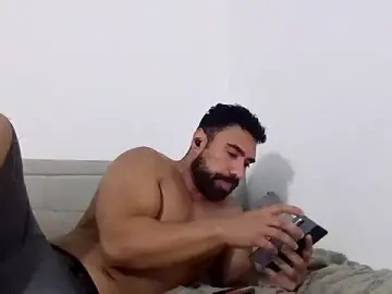 Stripchat Free Porn Cam of GymKing99