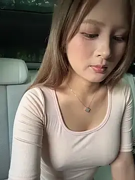 Stripchat Sex Cam of yuki_june