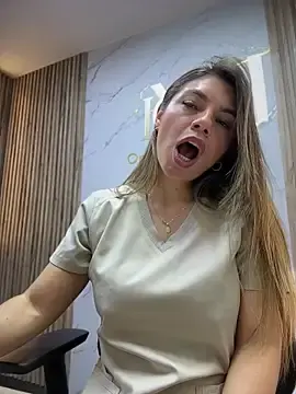 Stripchat Live Porn of alicee16