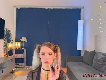 Stripchat Adult Webcams of mikkixmeow