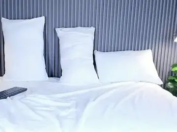 Stripchat Live Sex Cam of GreyCeleste