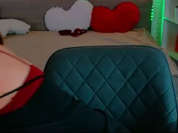 Stripchat Live Sex of DanaHurt1