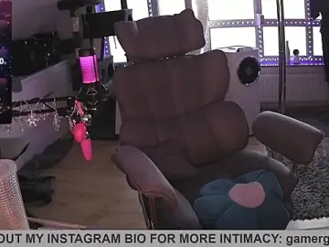 Stripchat Watch Live Sex Cams of Gamergirl-Linela