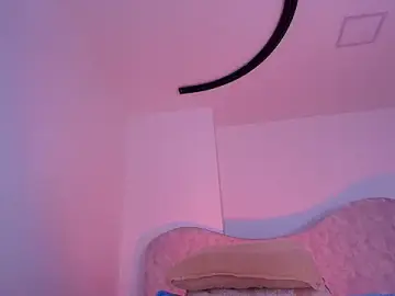 Stripchat Free Porn Cam of naomi_kyse