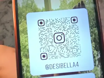 Stripchat Watch Live Sex Cams of Bella_desi_