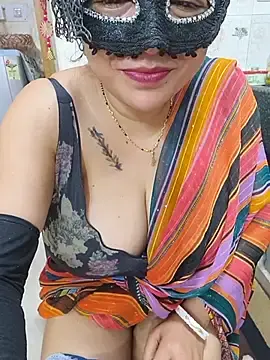 Stripchat Live Sex of Eroticc_Desiree-