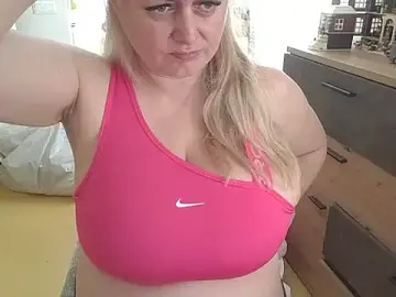 Stripchat Free Live Porn of Meliss_Official9