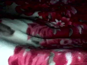 Stripchat Sex Cam of lickthehottie